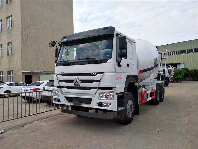 15方攪拌車重汽豪沃